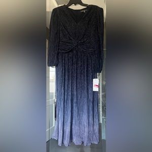 Julia Jordan. Blue sparkling knee length Ombré dress. Size 10. Brand new